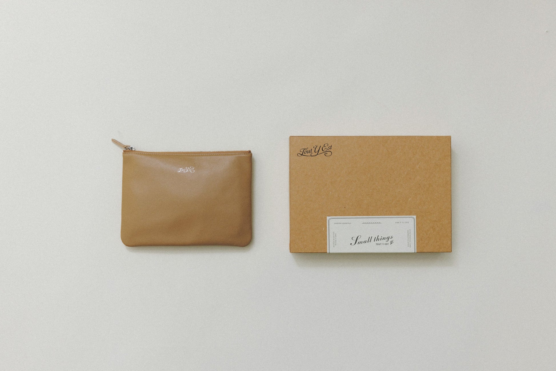 POCHETTE LISSE CAMEL