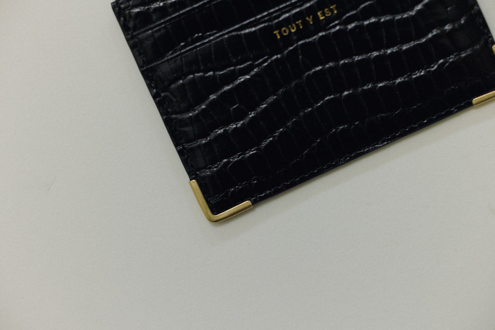 PORTE CARTES ANGLES CROCO BLACK