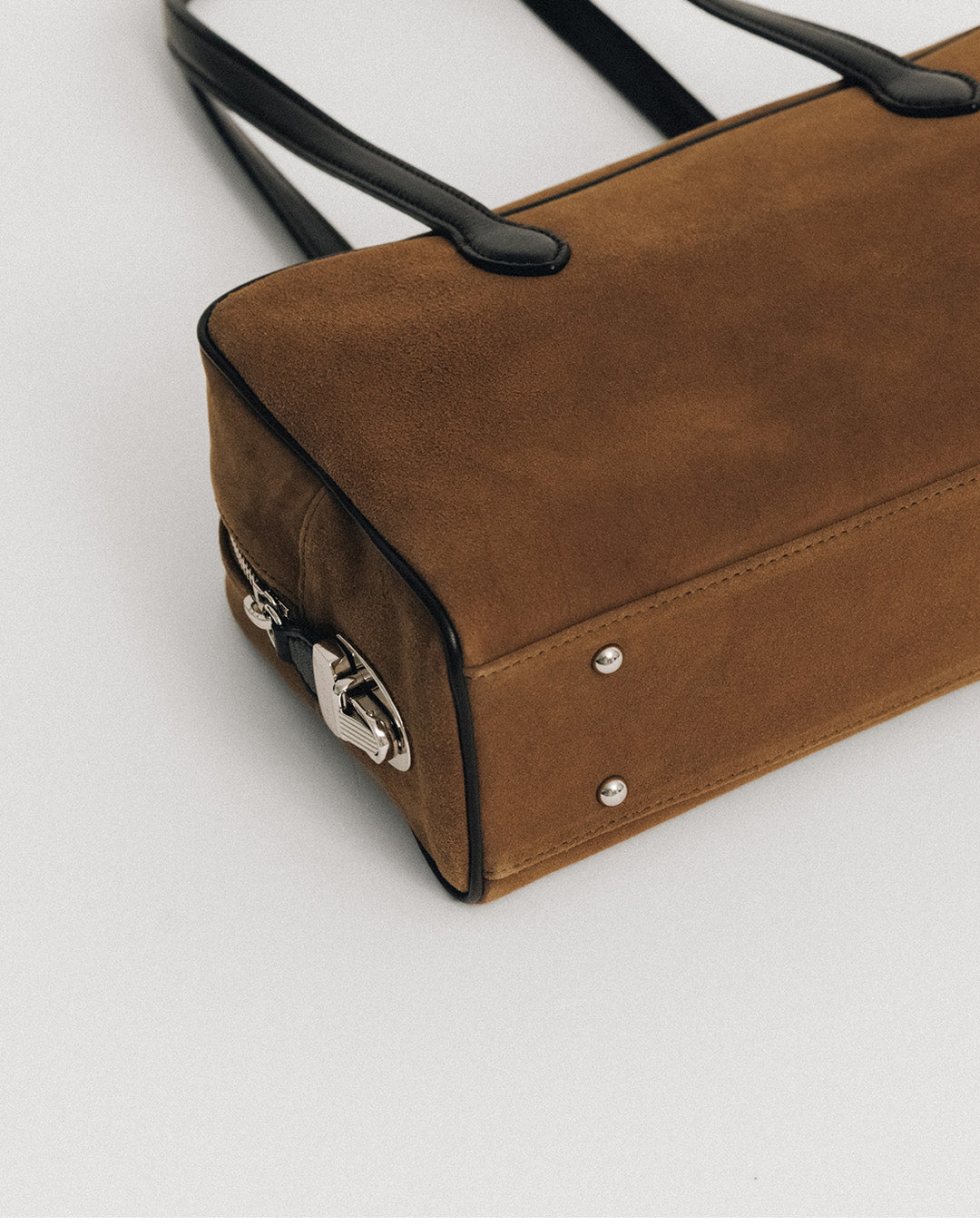 SAC LOQUET SMALL SUEDE BROWN – TOUT Y EST EN