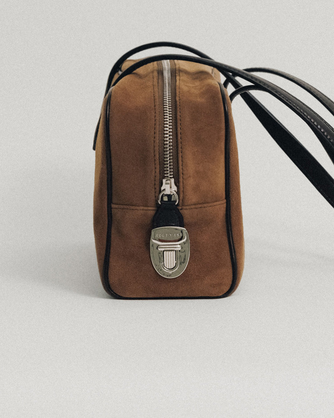 SAC LOQUET SMALL SUEDE BROWN – TOUT Y EST EN