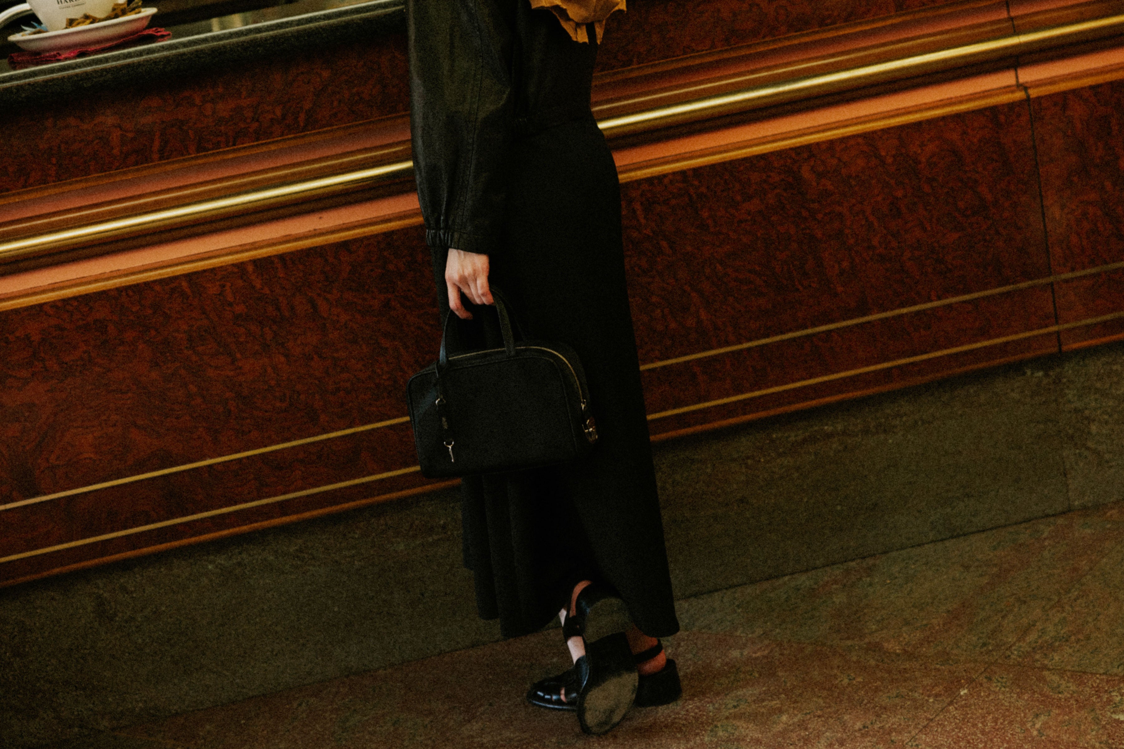 SAC LOQUET TOILE SMALL BLACK – TOUT Y EST EN