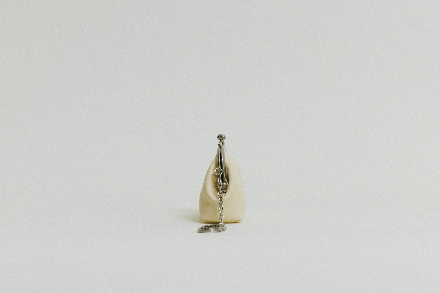 PORTE MONNAIE CLIQUET IVORY