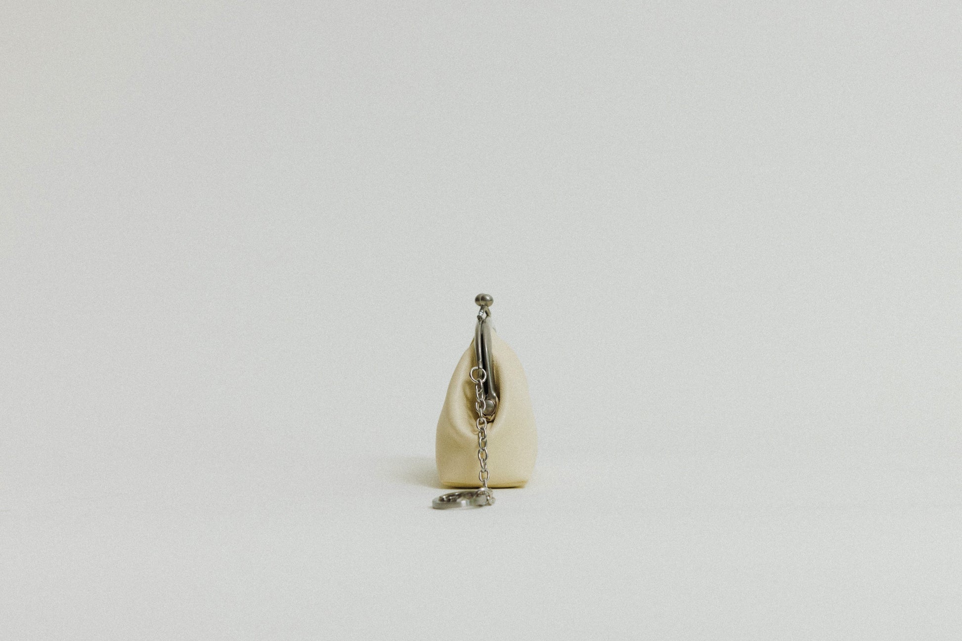 PORTE MONNAIE CLIQUET IVORY
