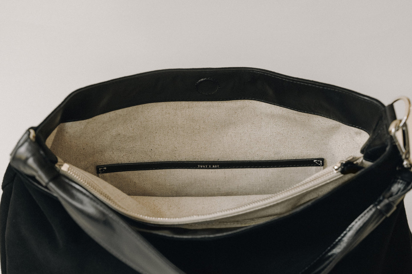 SAC NACELLE SUEDE BLACK