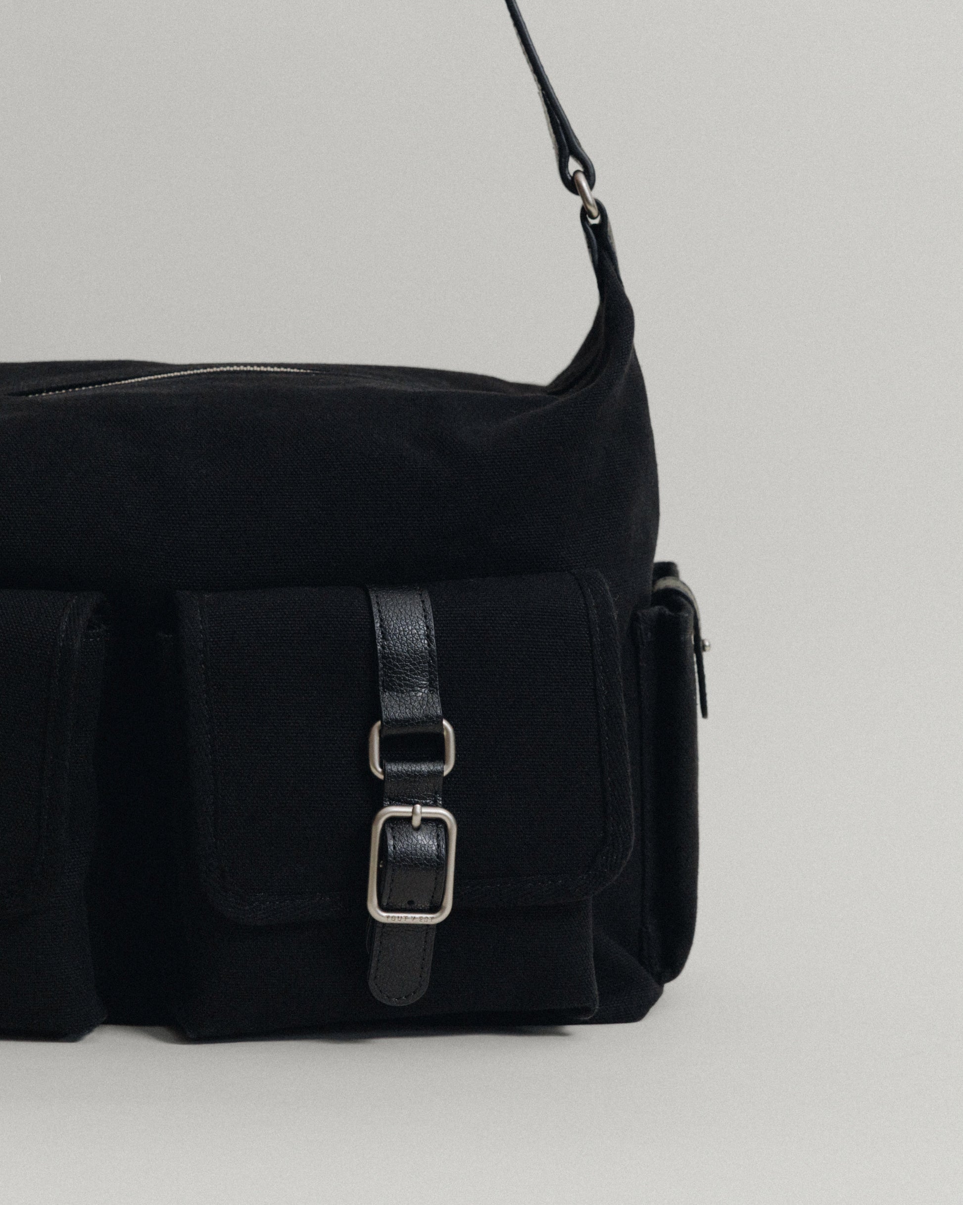 SAC BOUT HOBO BLACK