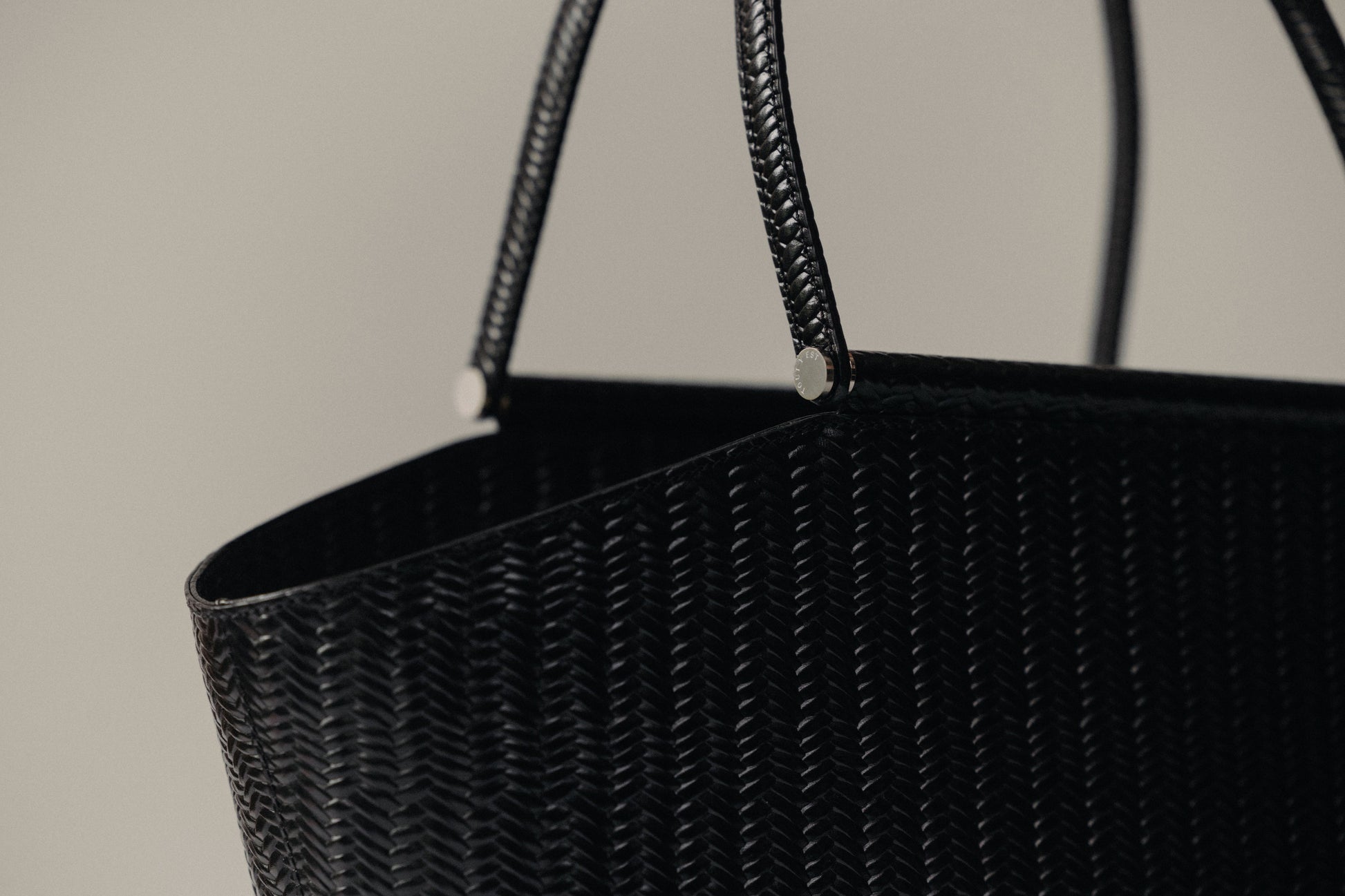 SAC ÉTIRÉ WEAVE BLACK