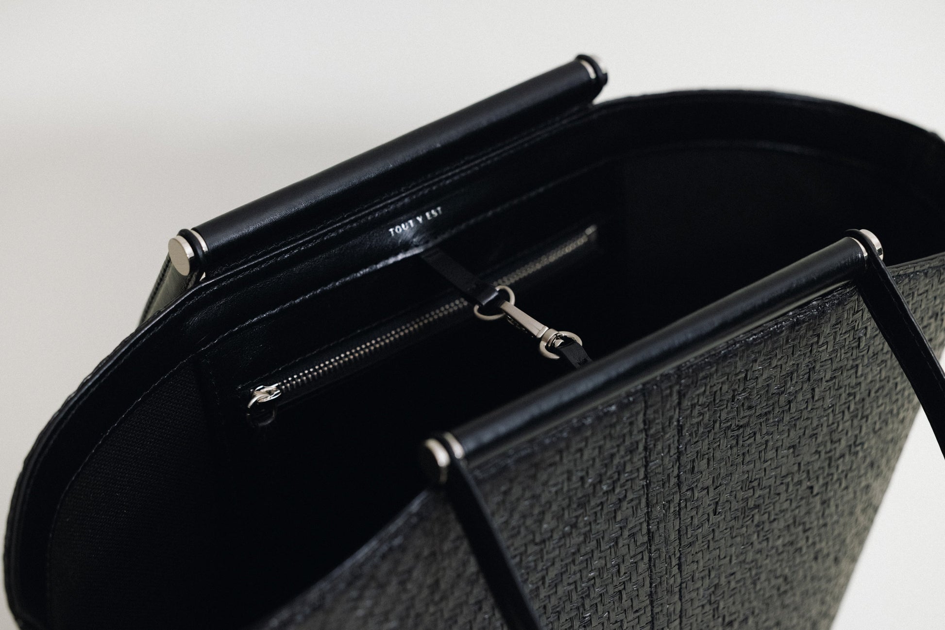 SAC ÉTIRÉ RATTAN SMALL BLACK