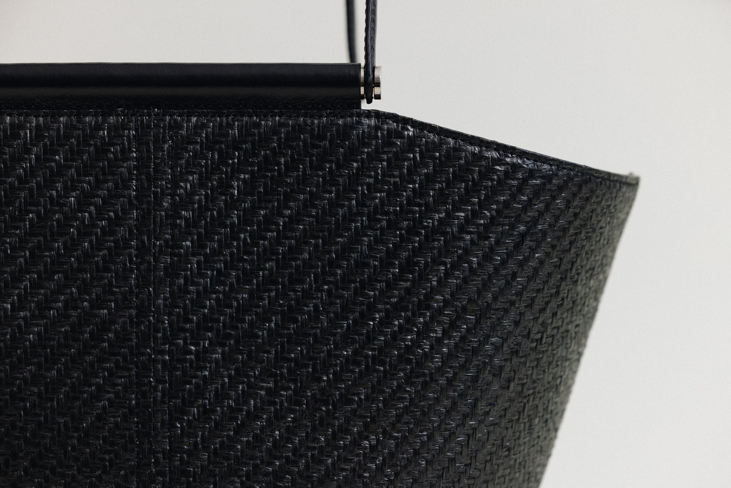SAC ÉTIRÉ RATTAN SMALL BLACK