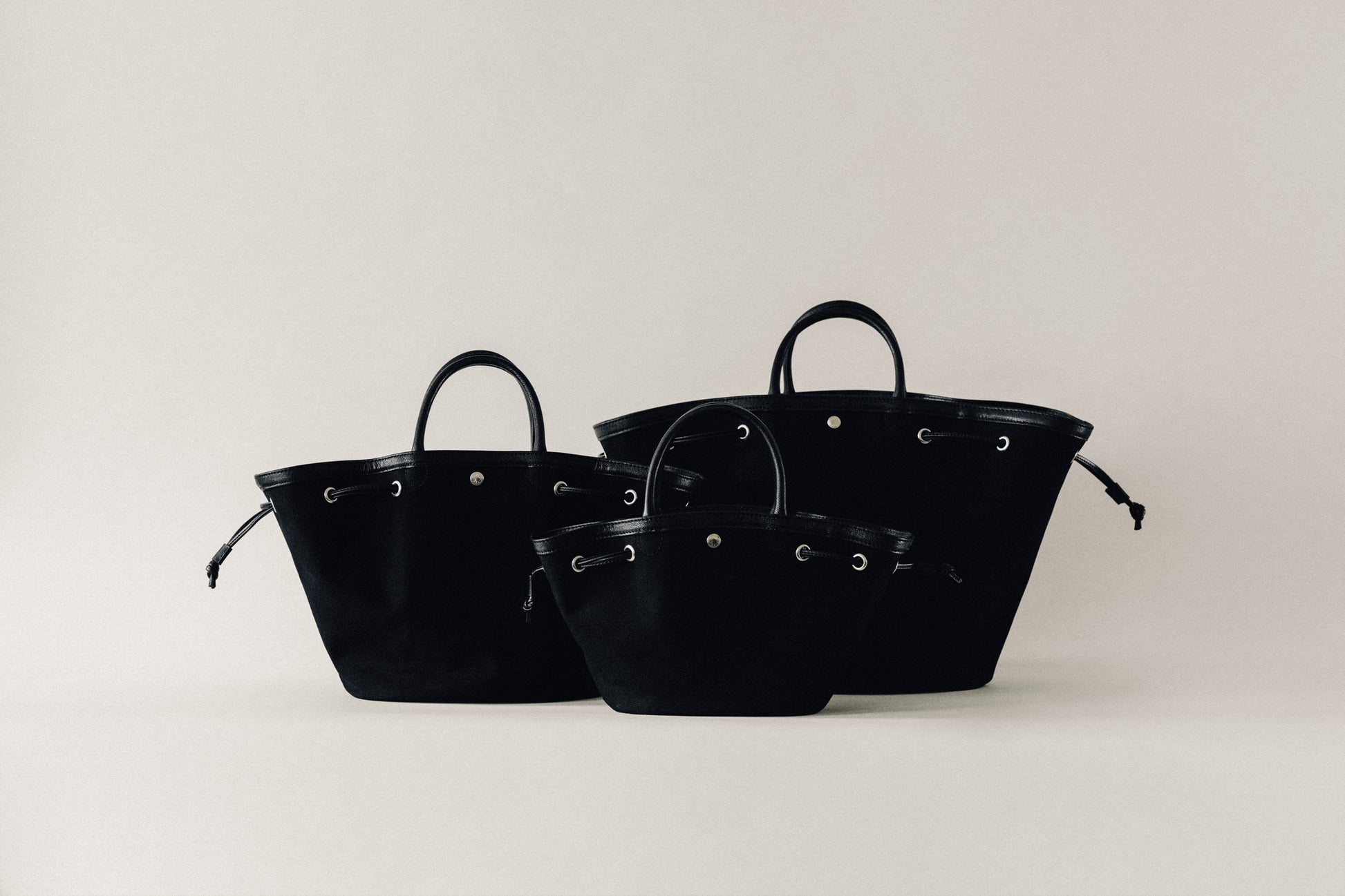 SAC COQUILLE SMALL BLACK