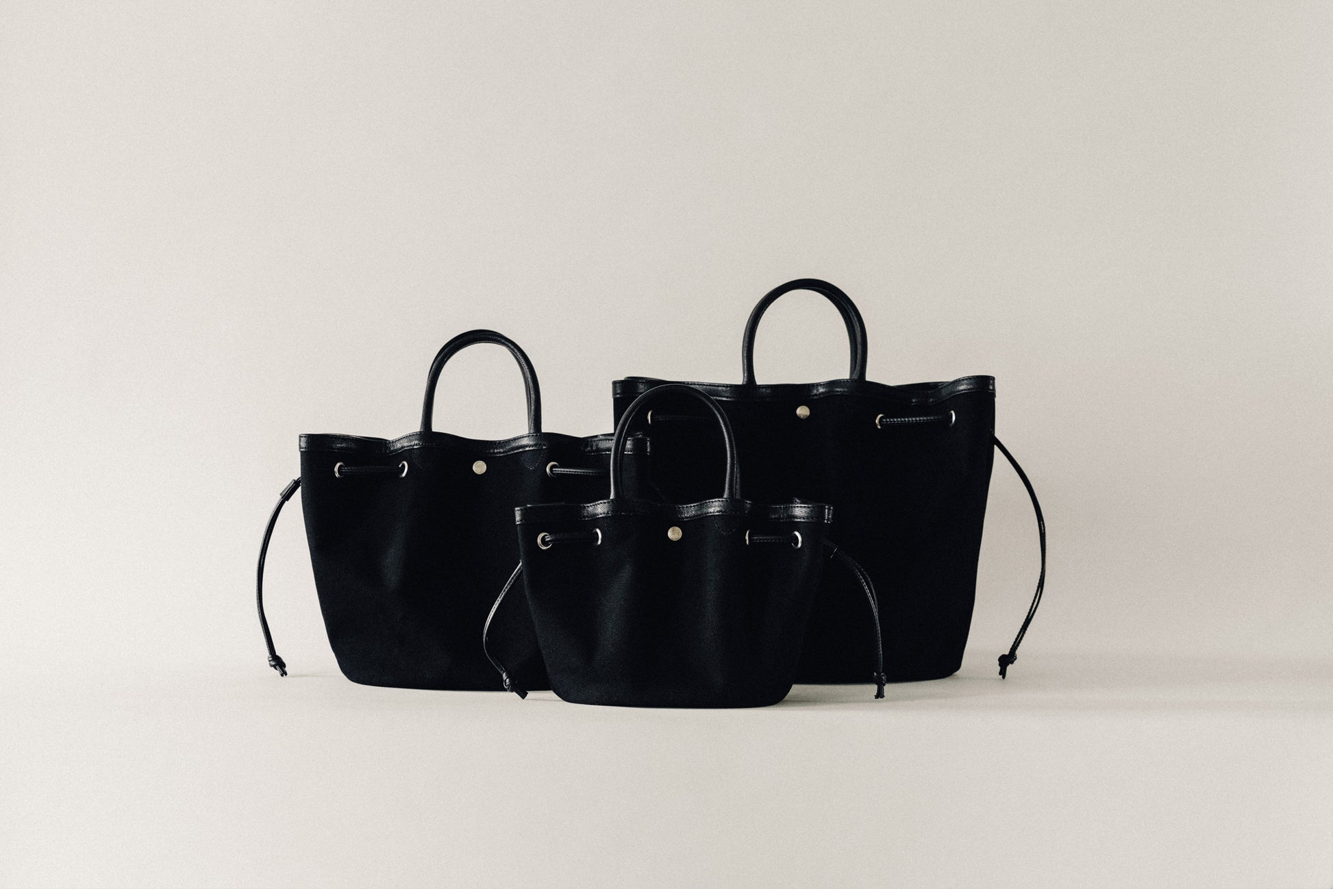 SAC COQUILLE SMALL BLACK