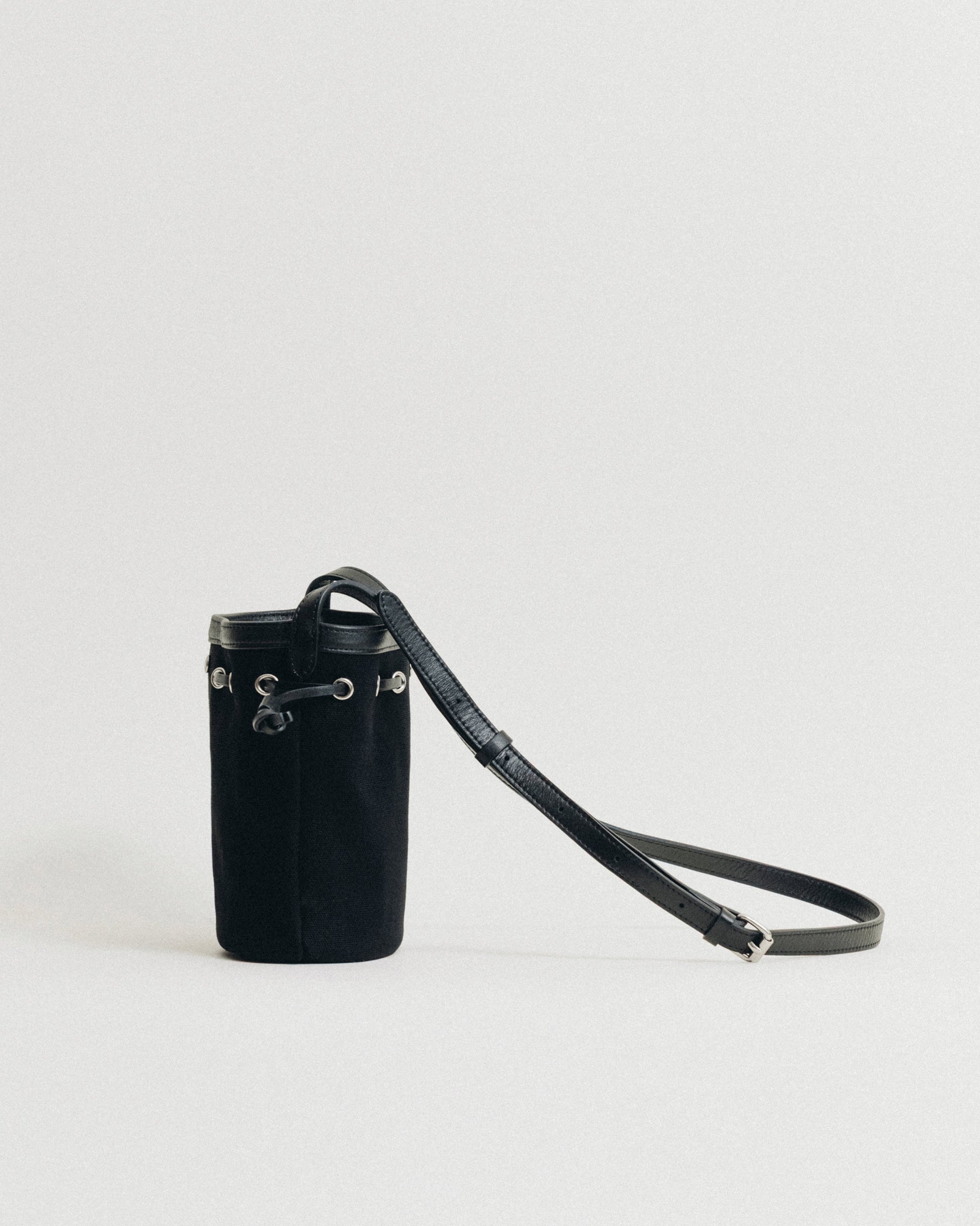 SAC COQUILLE BUCKET MINI BLACK