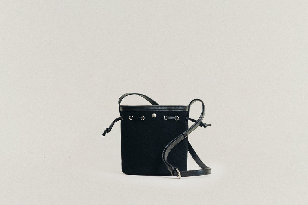 SAC COQUILLE BUCKET MINI BLACK