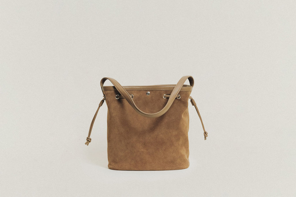 SAC COQUILLE BUCKET SUEDE BEIGE