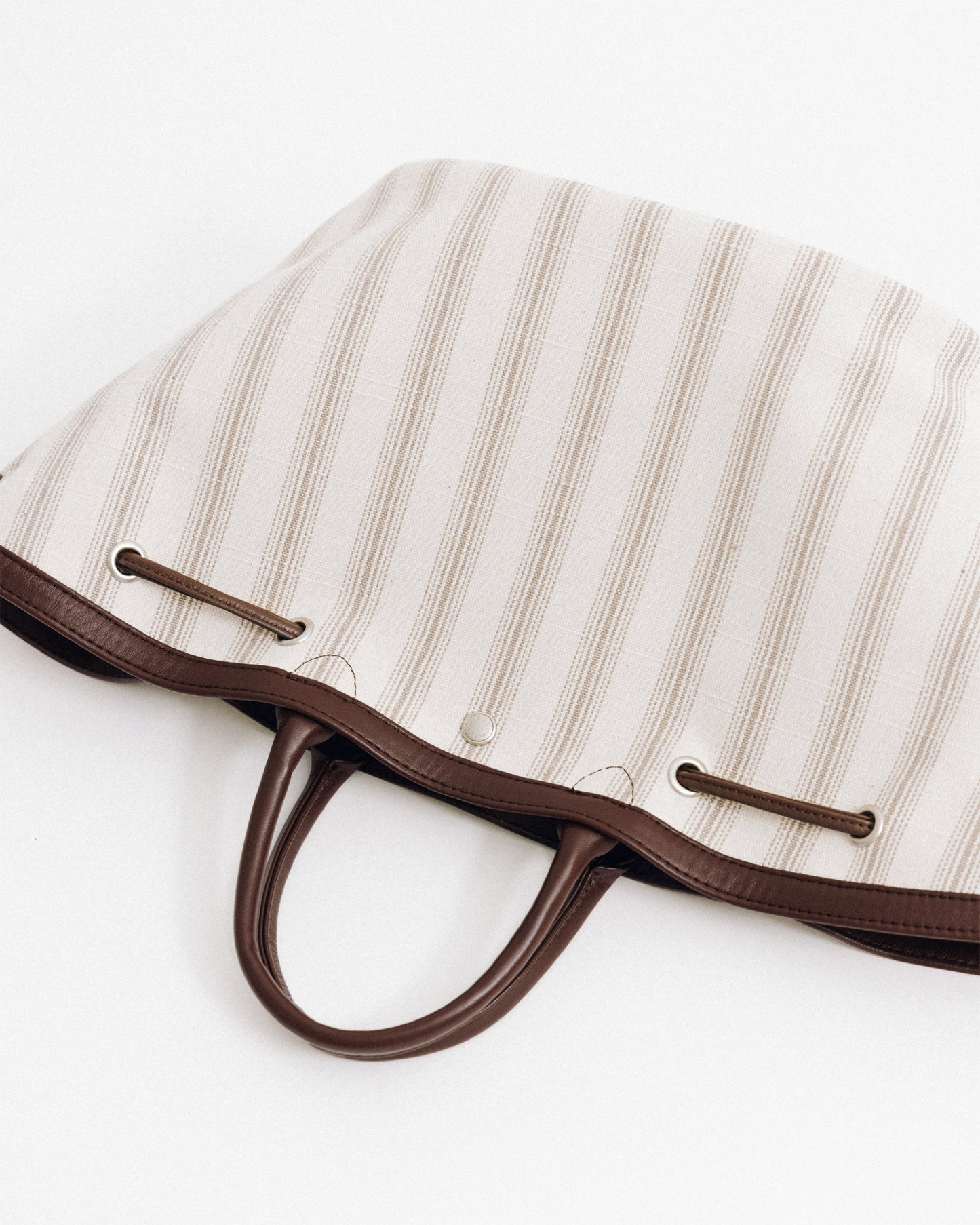 SAC COQUILLE SMALL BEIGE STRIPE