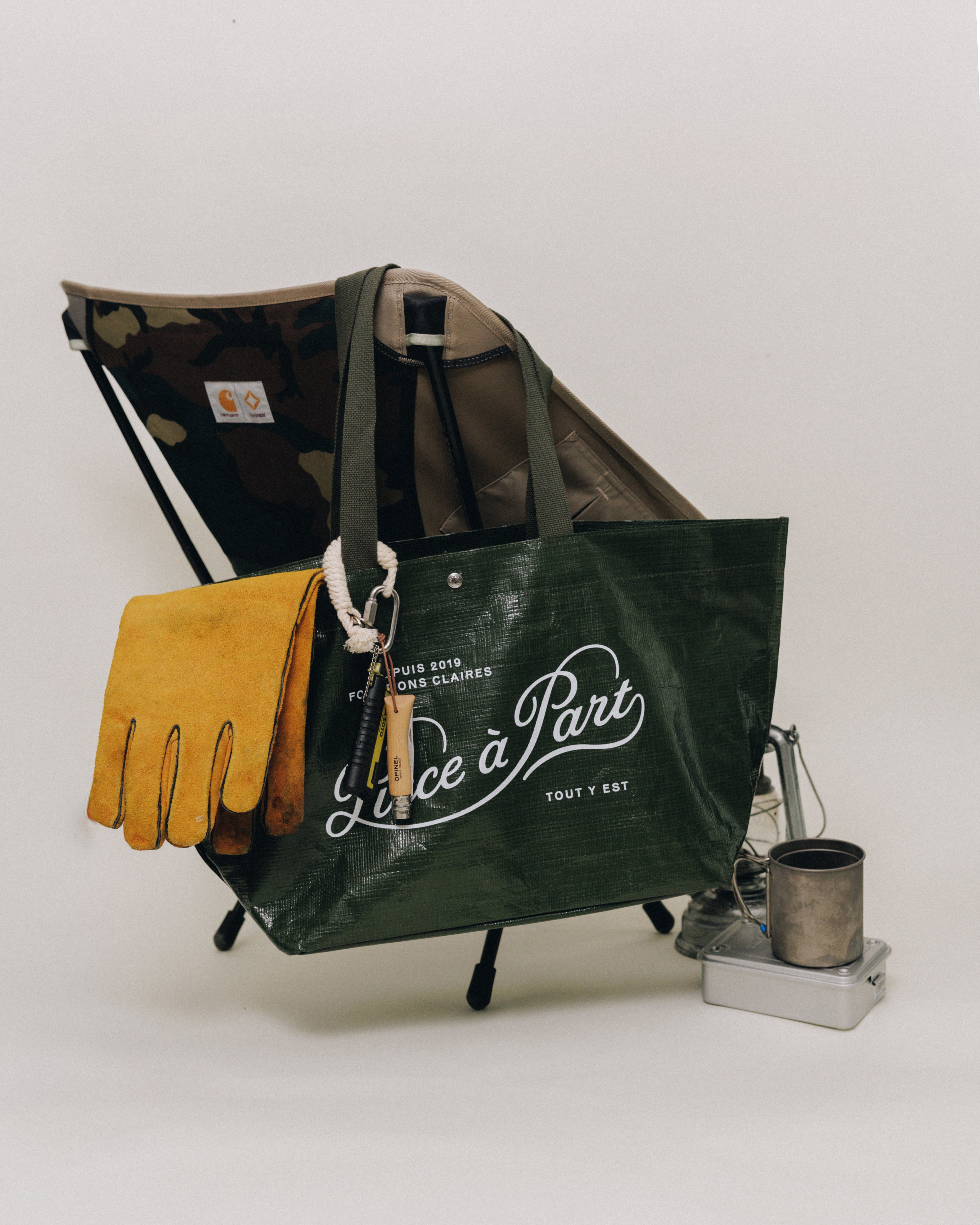 NEW IN – TOUT Y EST EN