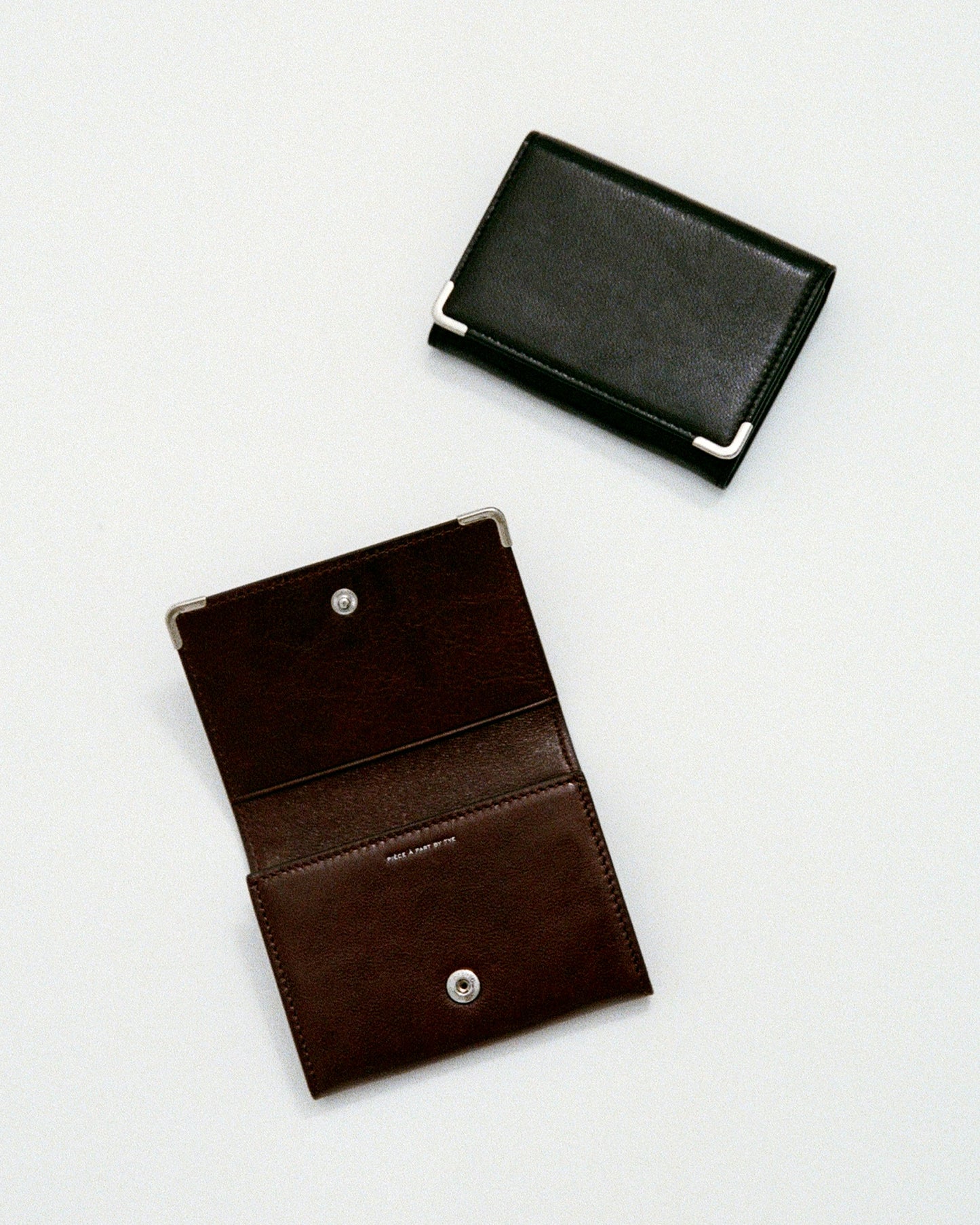 PORTEFEUILLE ANGLES BROWN
