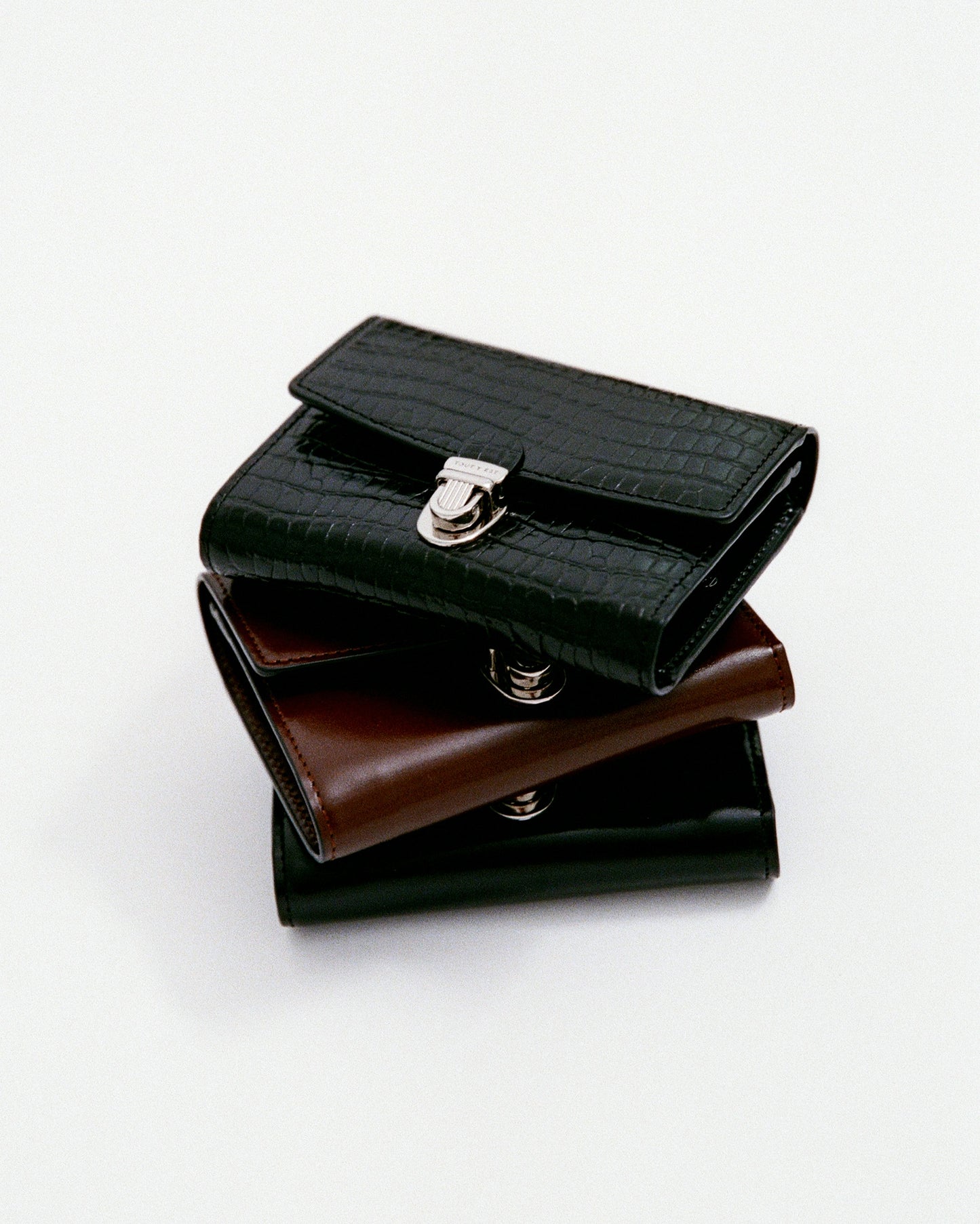 PORTEFEUILLE LOQUET CROCO BLACK