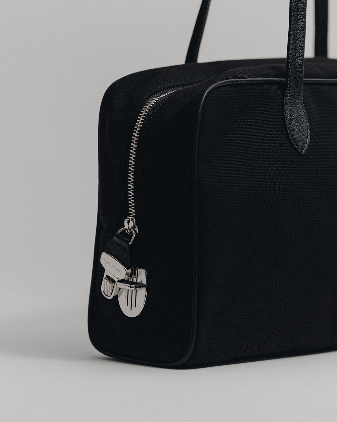 SAC LOQUET TOILE BLACK – TOUT Y EST EN