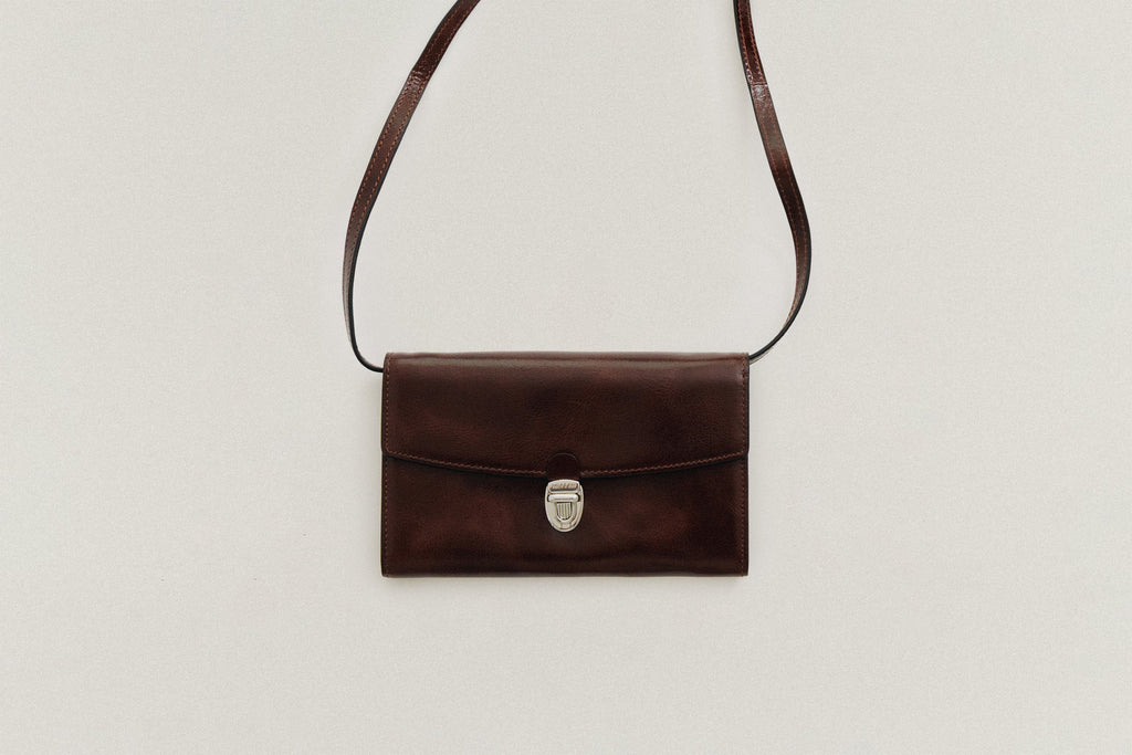 PORTE CARTES LOQUET ÉPAULE BROWN