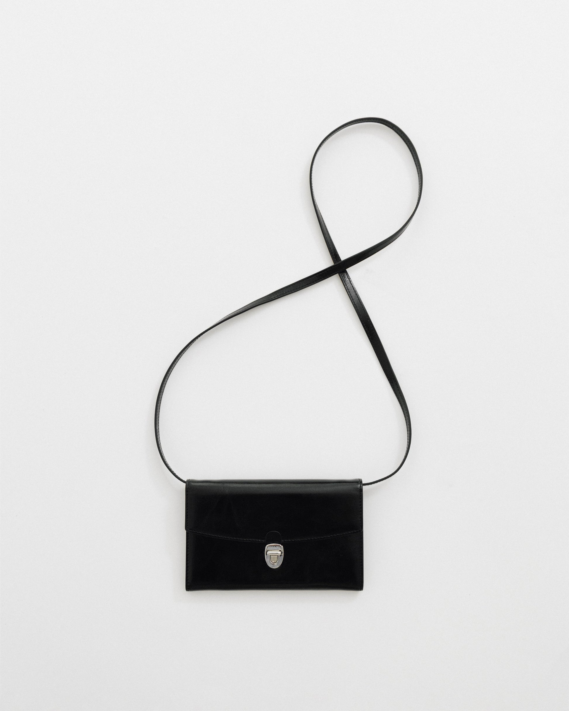 PORTE CARTES LOQUET ÉPAULE BLACK
