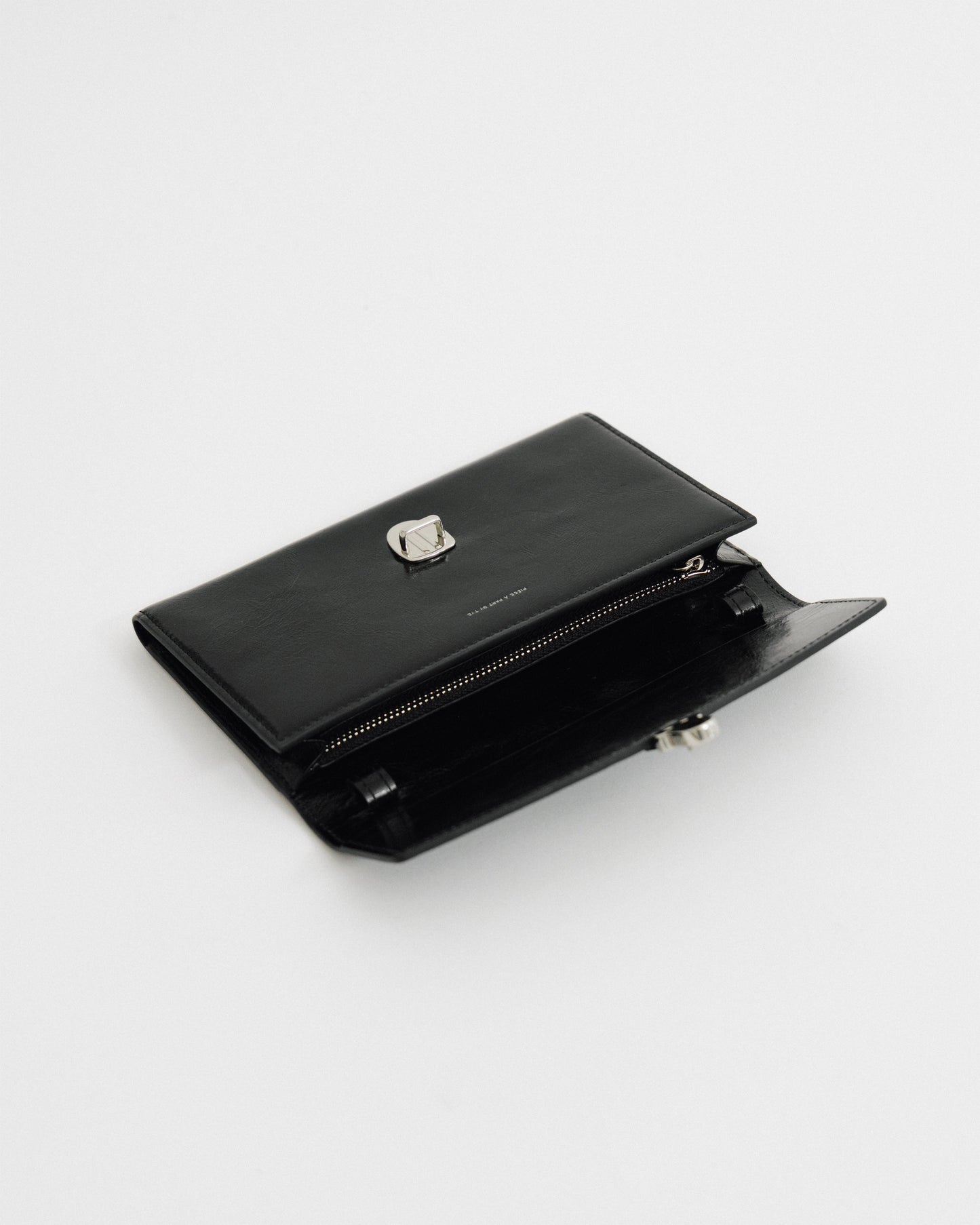 PORTE CARTES LOQUET ÉPAULE BLACK