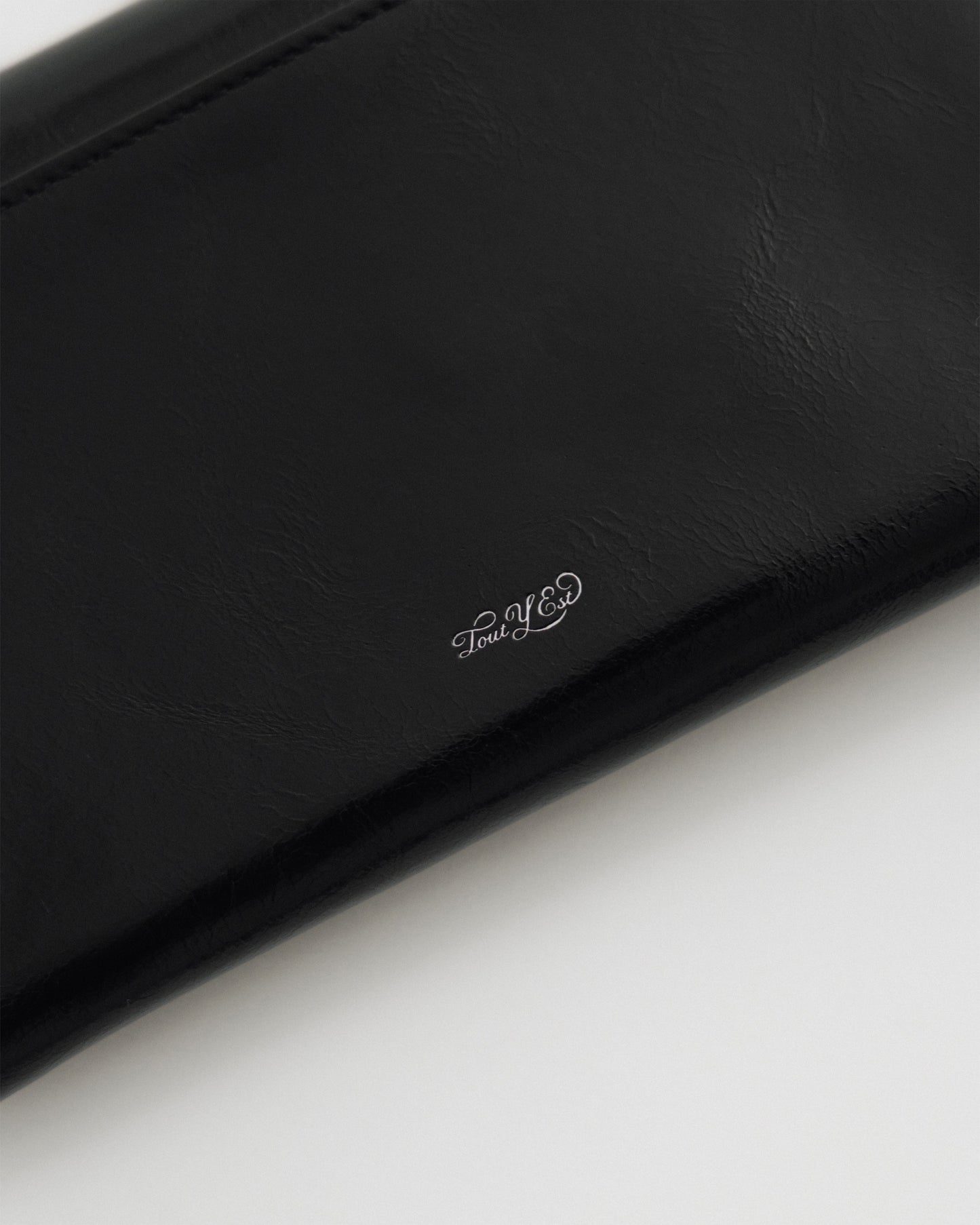 PORTE CARTES LOQUET ÉPAULE BLACK