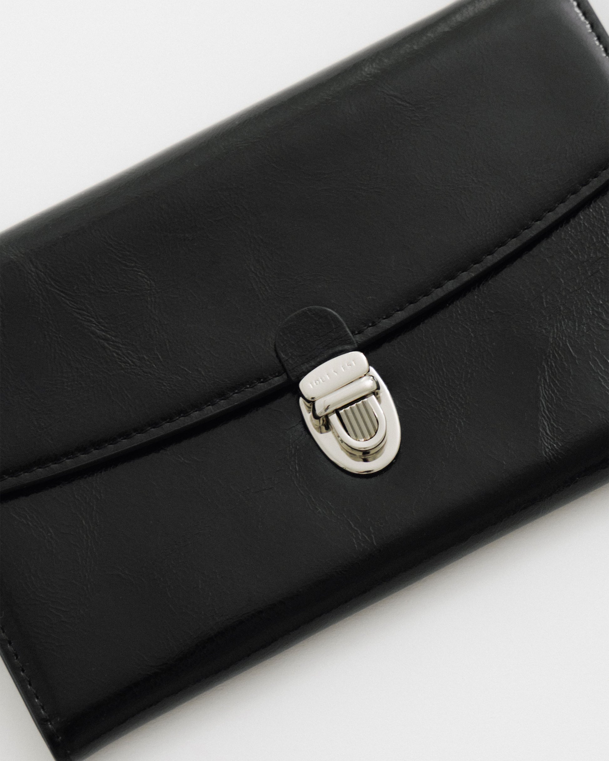 PORTE CARTES LOQUET ÉPAULE BLACK