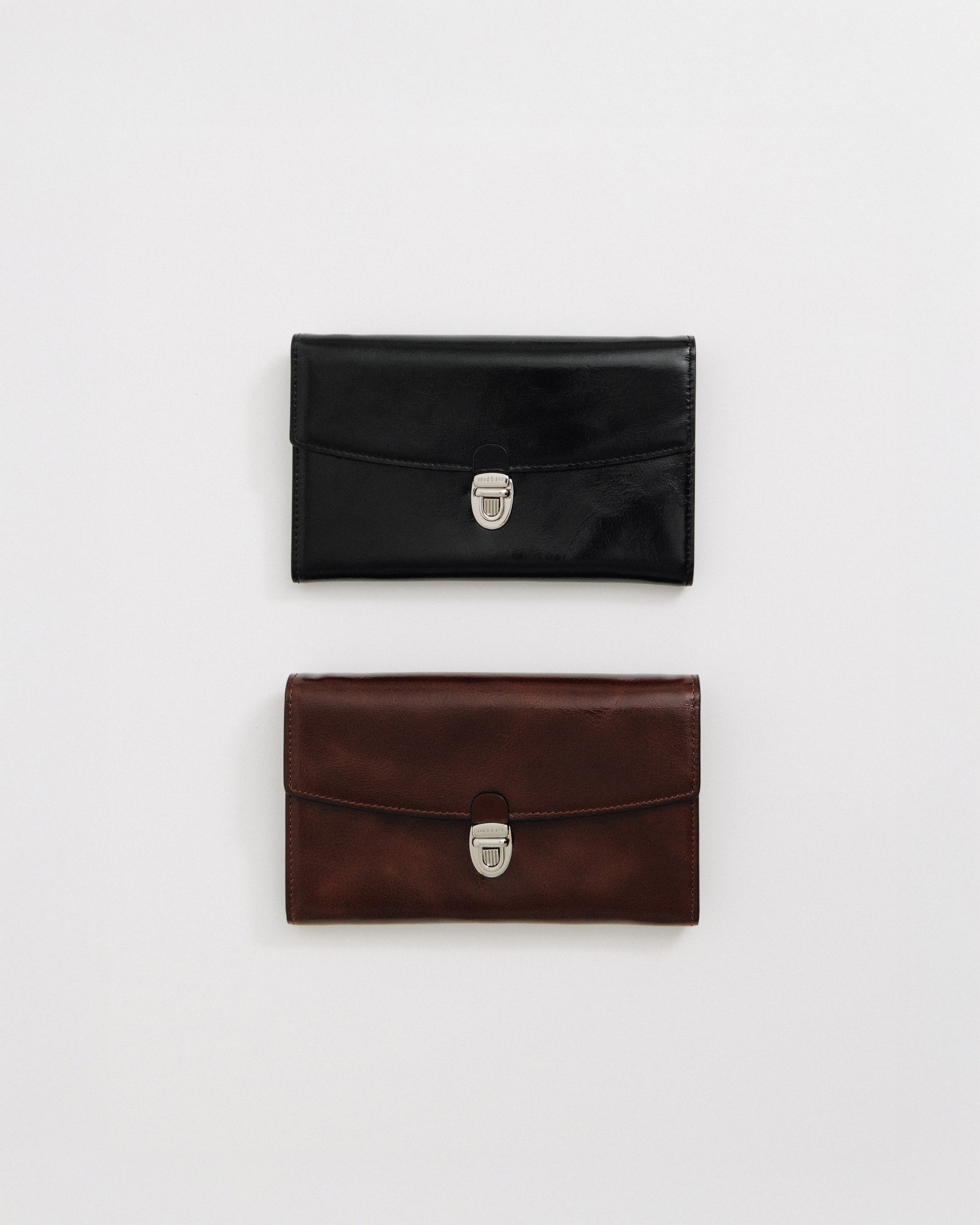 PORTE CARTES LOQUET ÉPAULE BROWN
