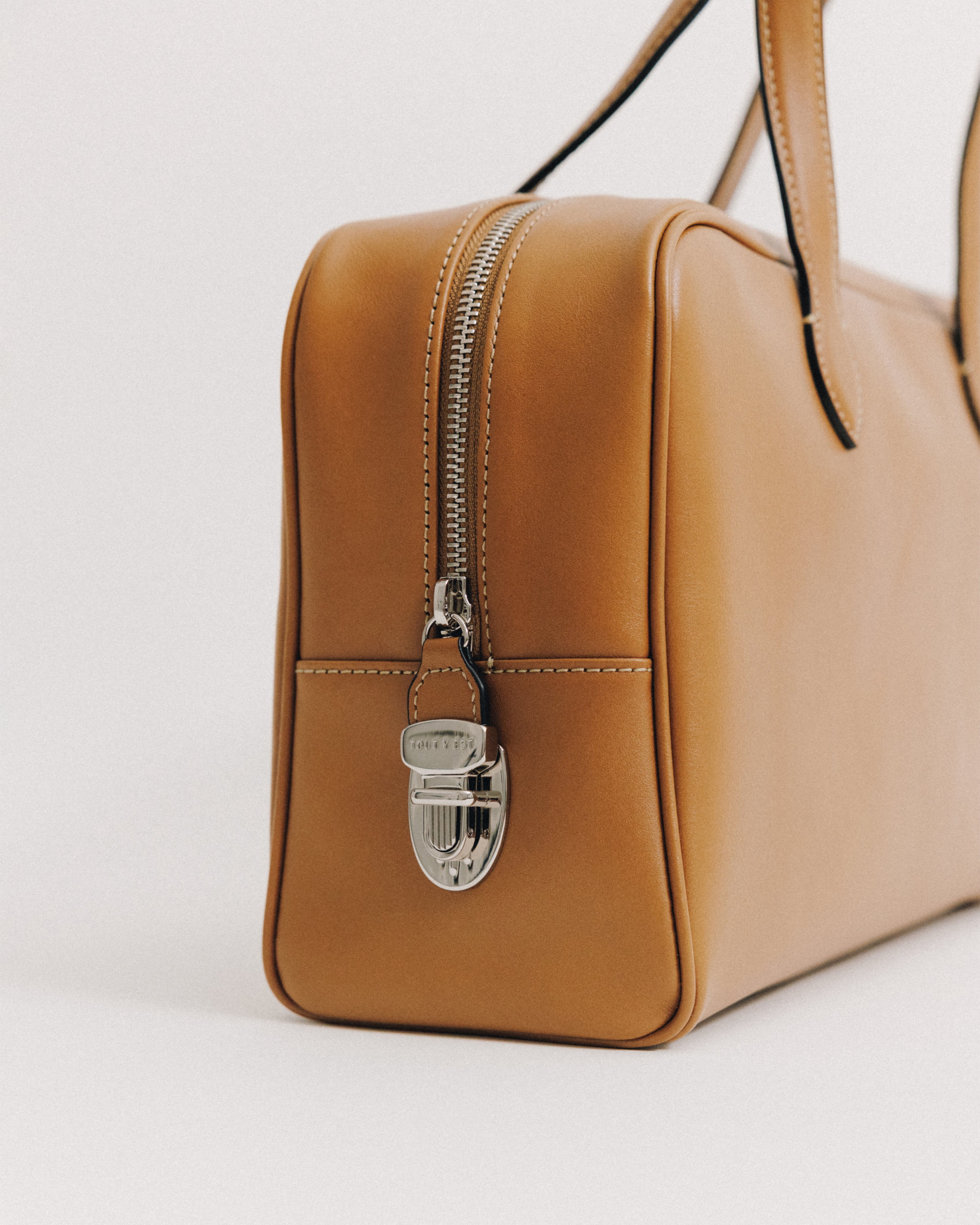 SAC LOQUET SOFT CARAMEL – TOUT Y EST EN