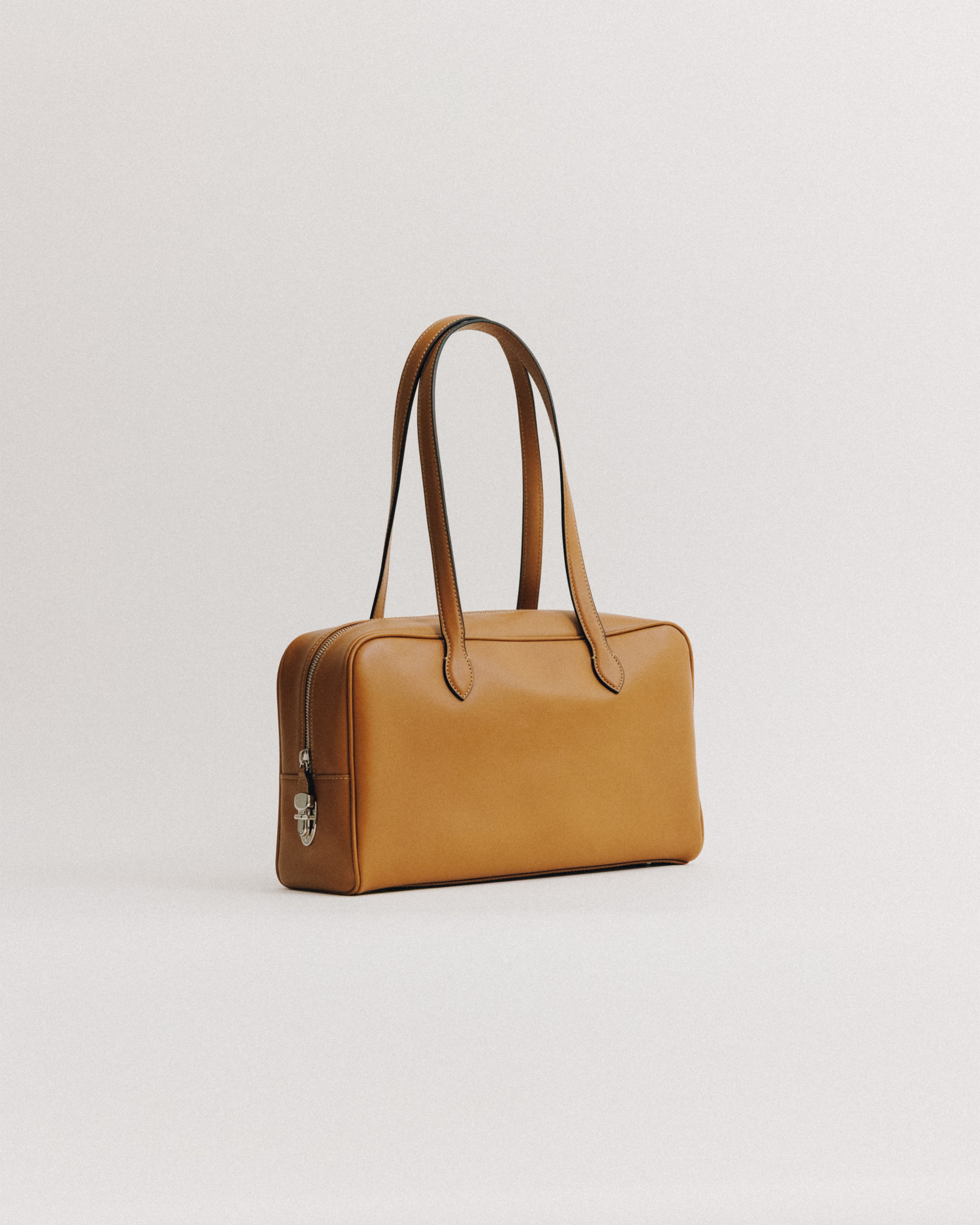 【ほぼ未使用】TOUT Y EST SAC LOQUET SAC LOQUET SOFT CARAMEL – TOUT Y EST EN