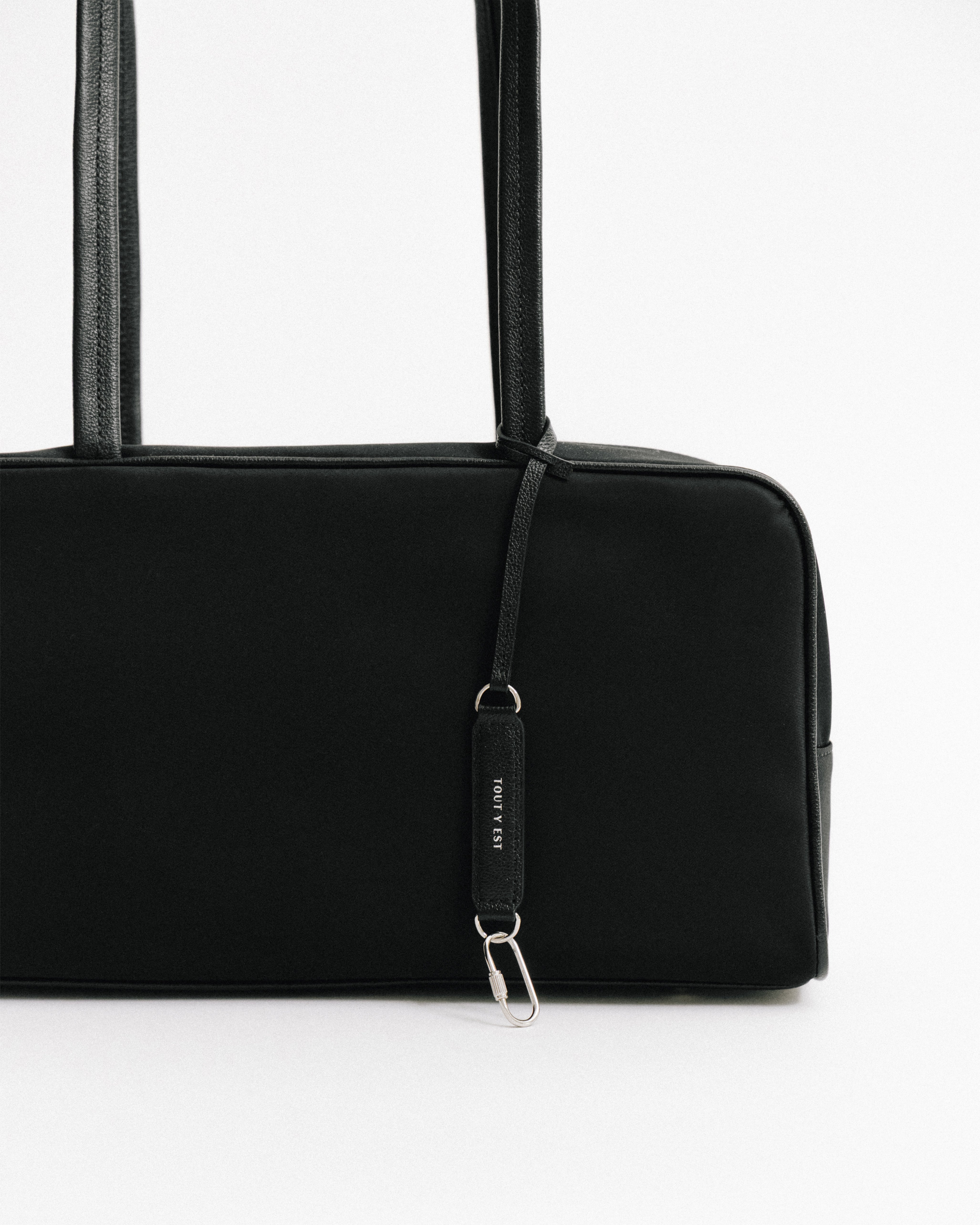 SAC LOQUET NYLON SMALL BLACK – TOUT Y EST EN