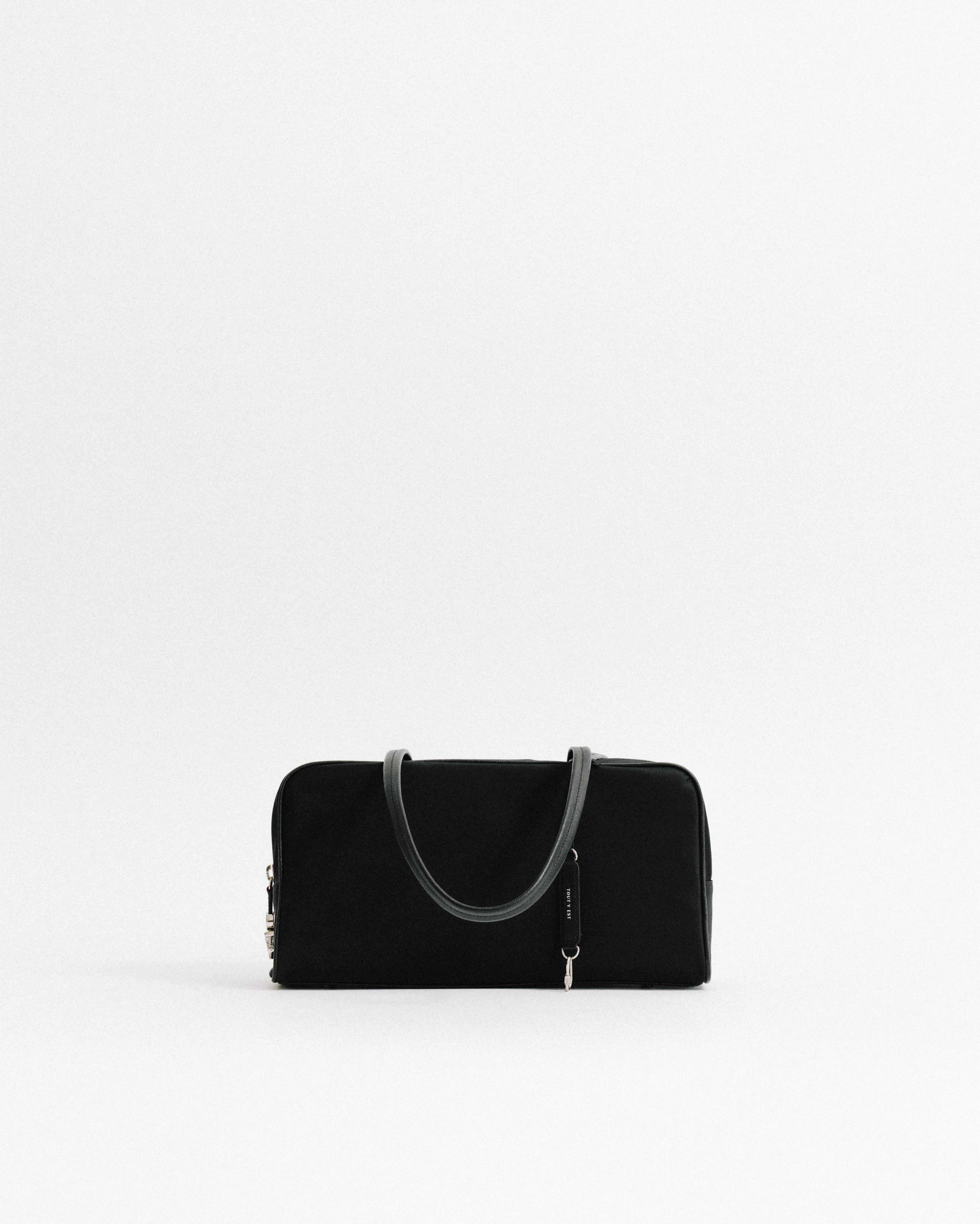 SAC LOQUET NYLON SMALL BLACK – TOUT Y EST EN