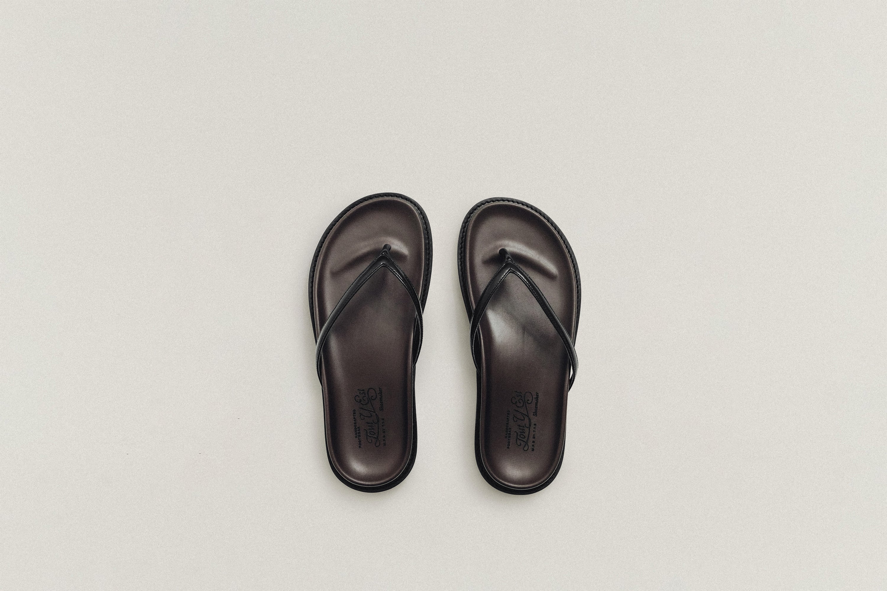 SHOES – TOUT Y EST EN