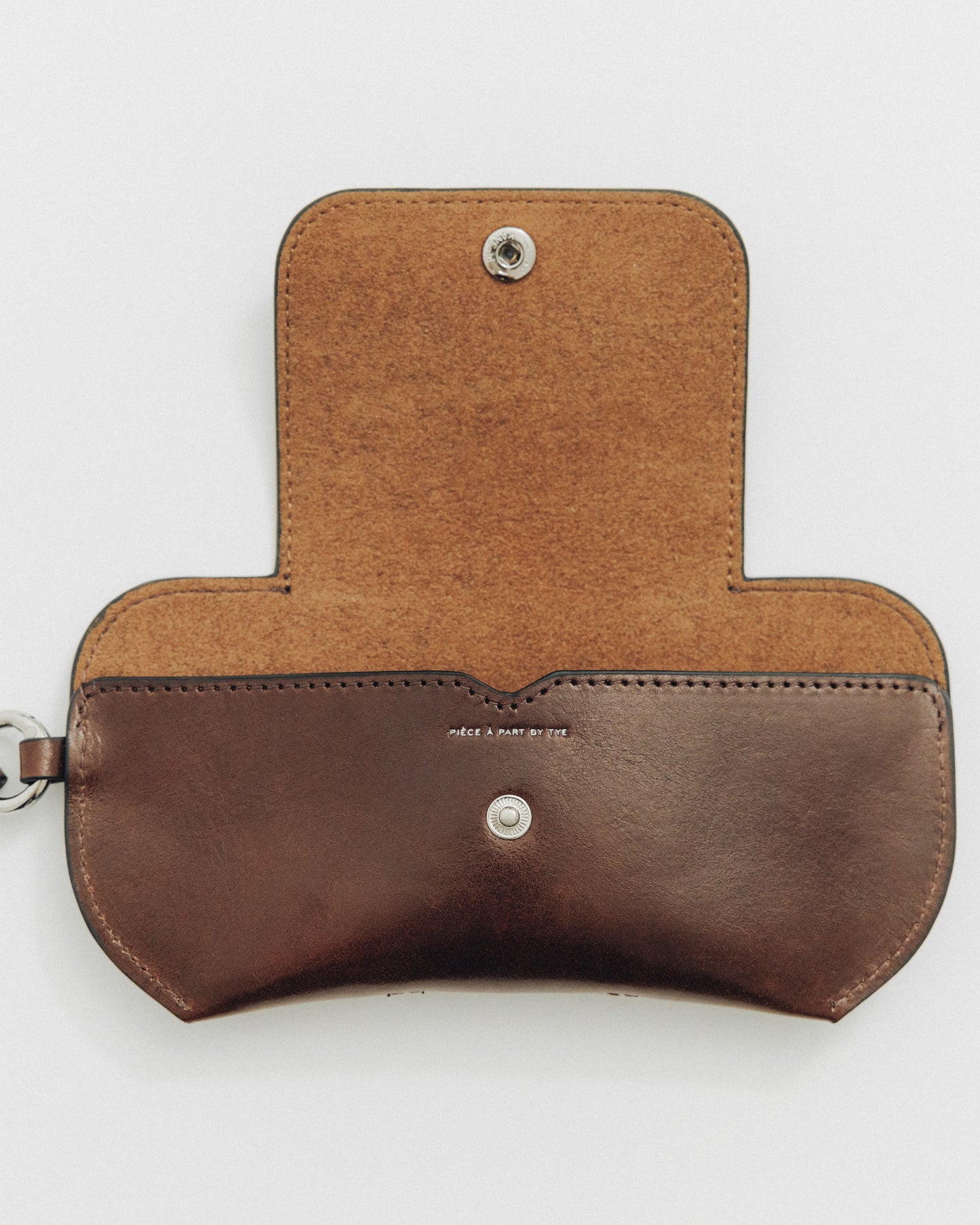 POCHE LUNETTES BROWN
