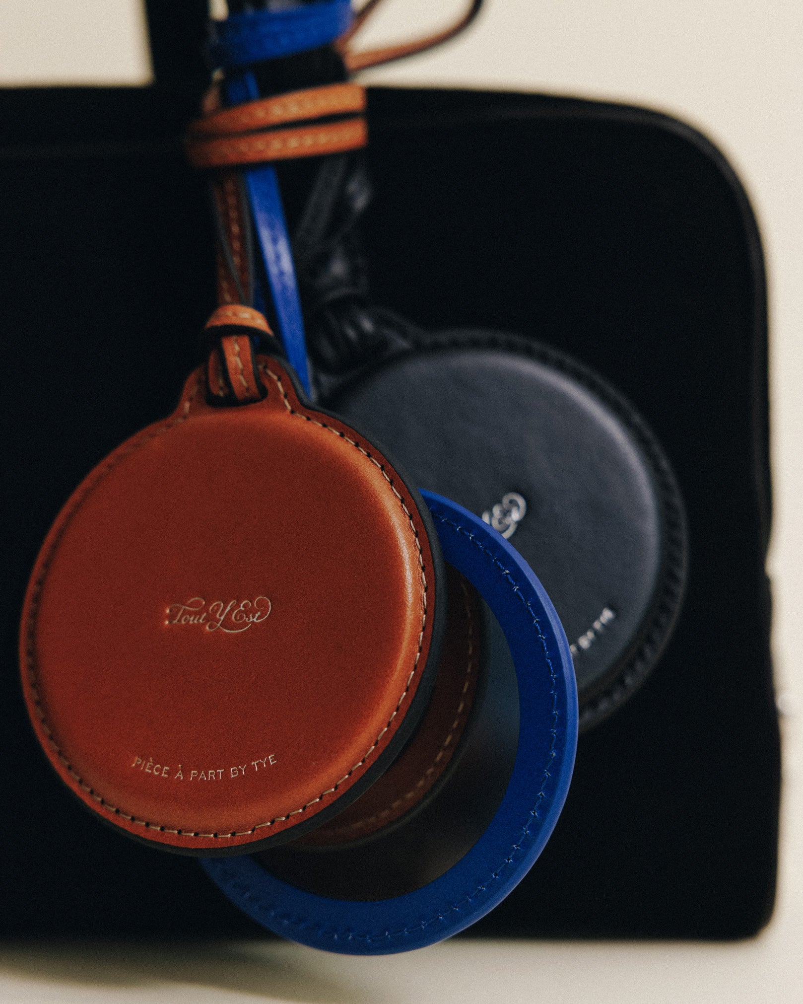 MIROIR PENDENTIF TAN