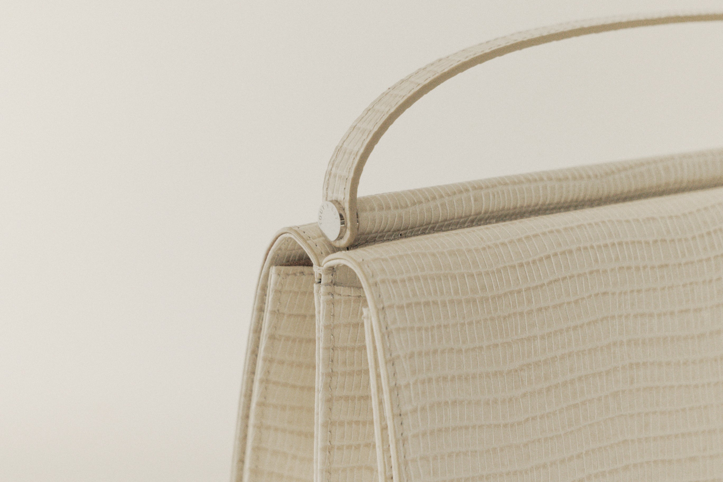 SAC PAUMELLE MINI LIZARD WHITE – TOUT Y EST EN