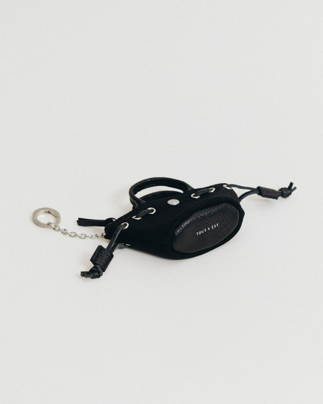 PORTE CLÉS COQUILLE BLACK