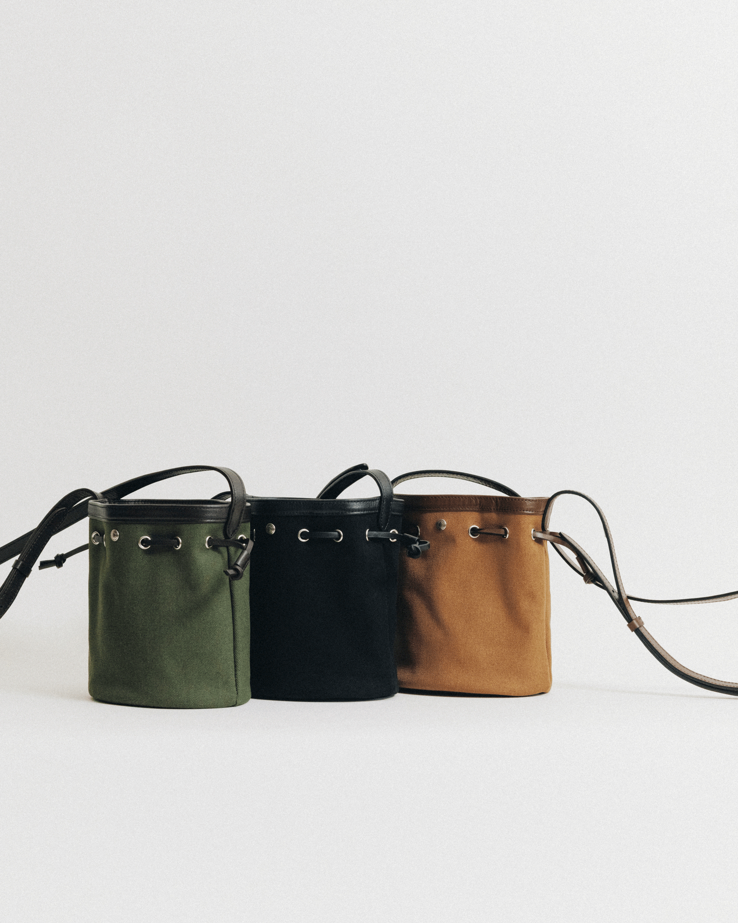 SAC COQUILLE BUCKET MINI BLACK