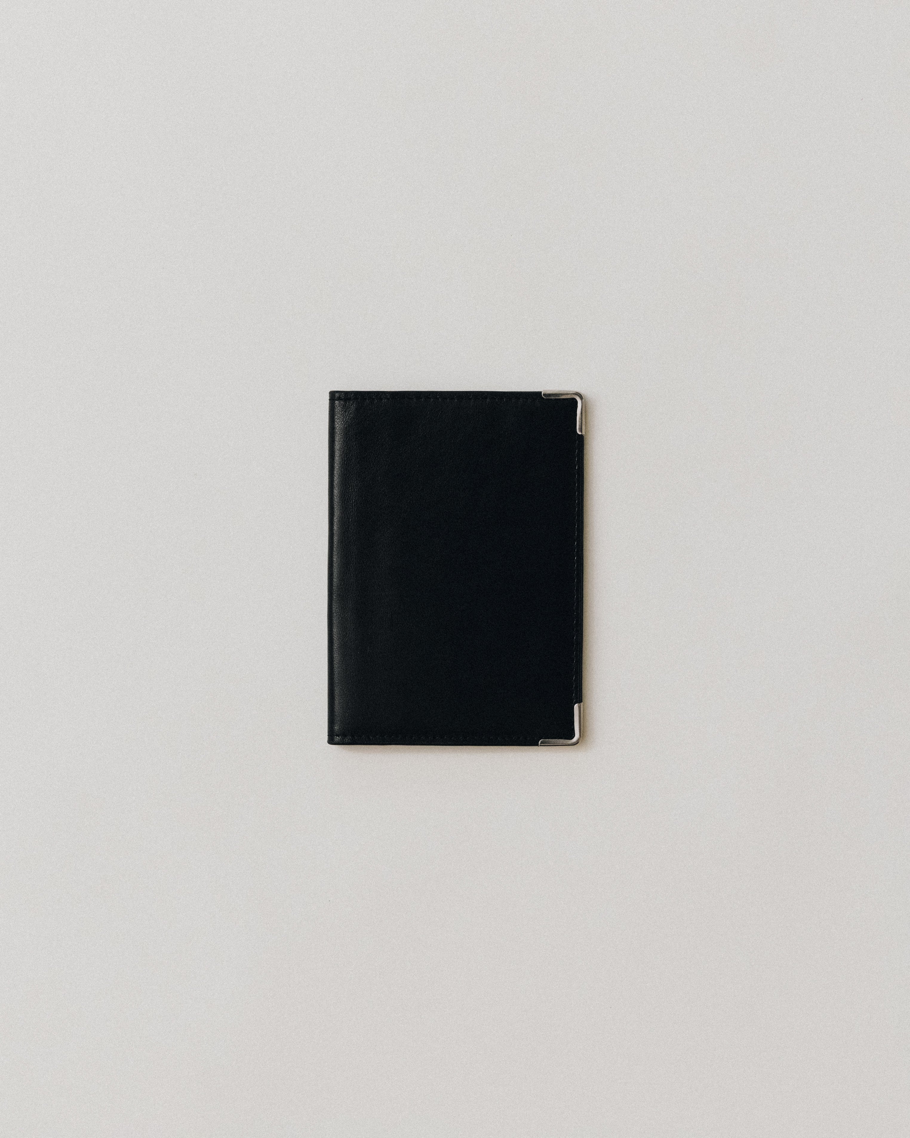 VOYAGE COUVERTURE BLACK – TOUT Y EST EN