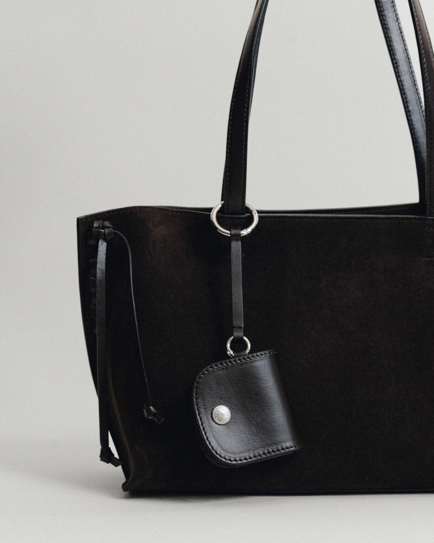 SAC TRESSÉ SMALL SUEDE BROWN