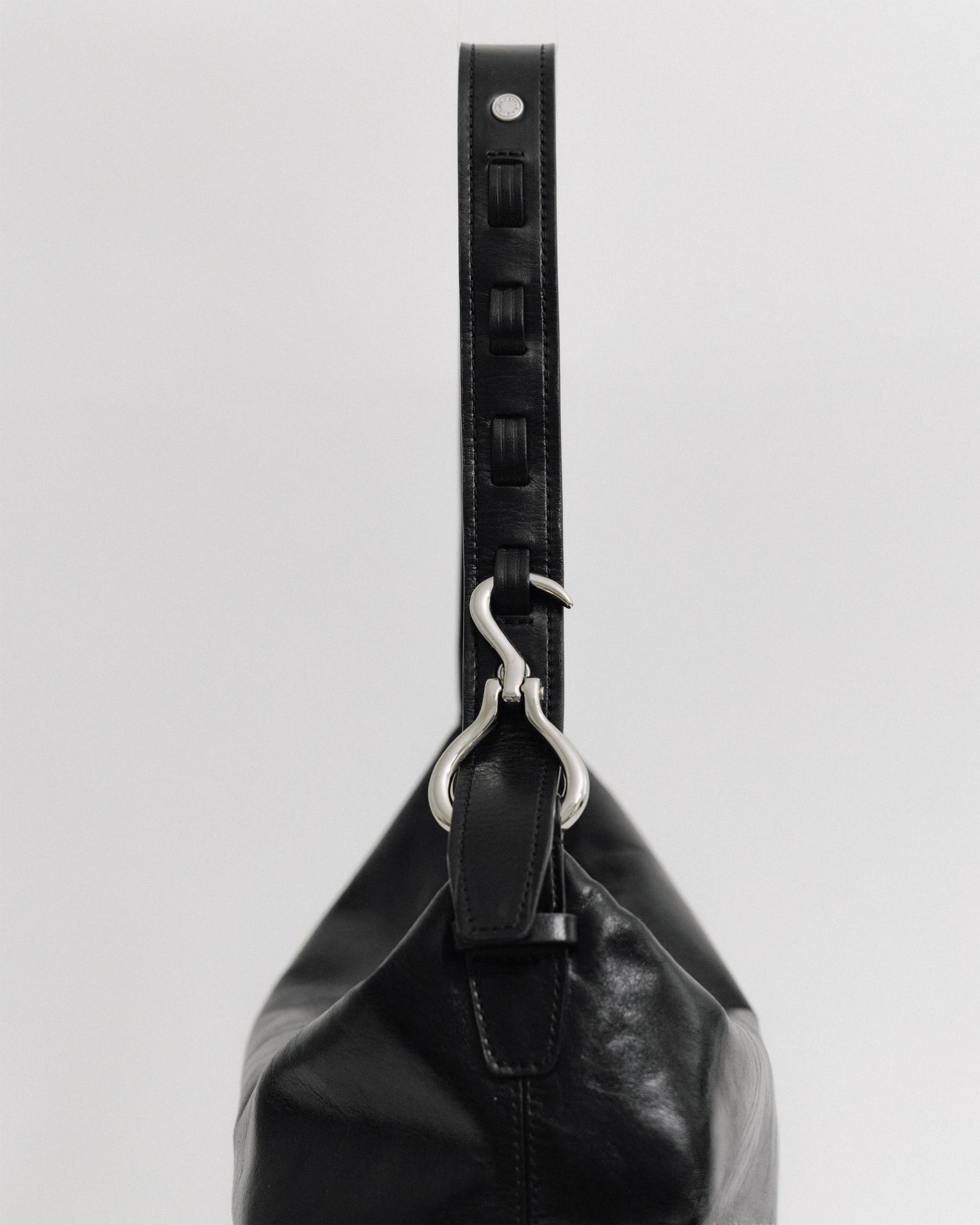 SAC TRESSÉ HOBO BLACK