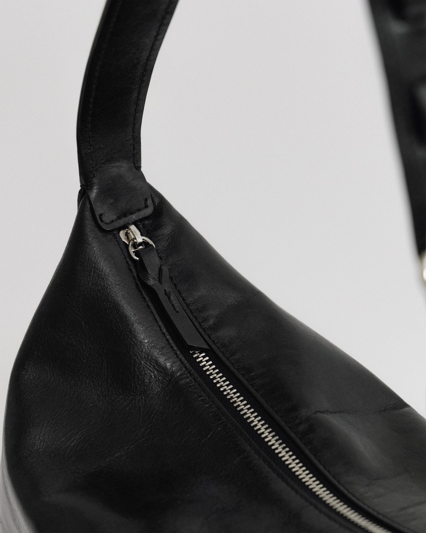 SAC TRESSÉ HOBO BLACK