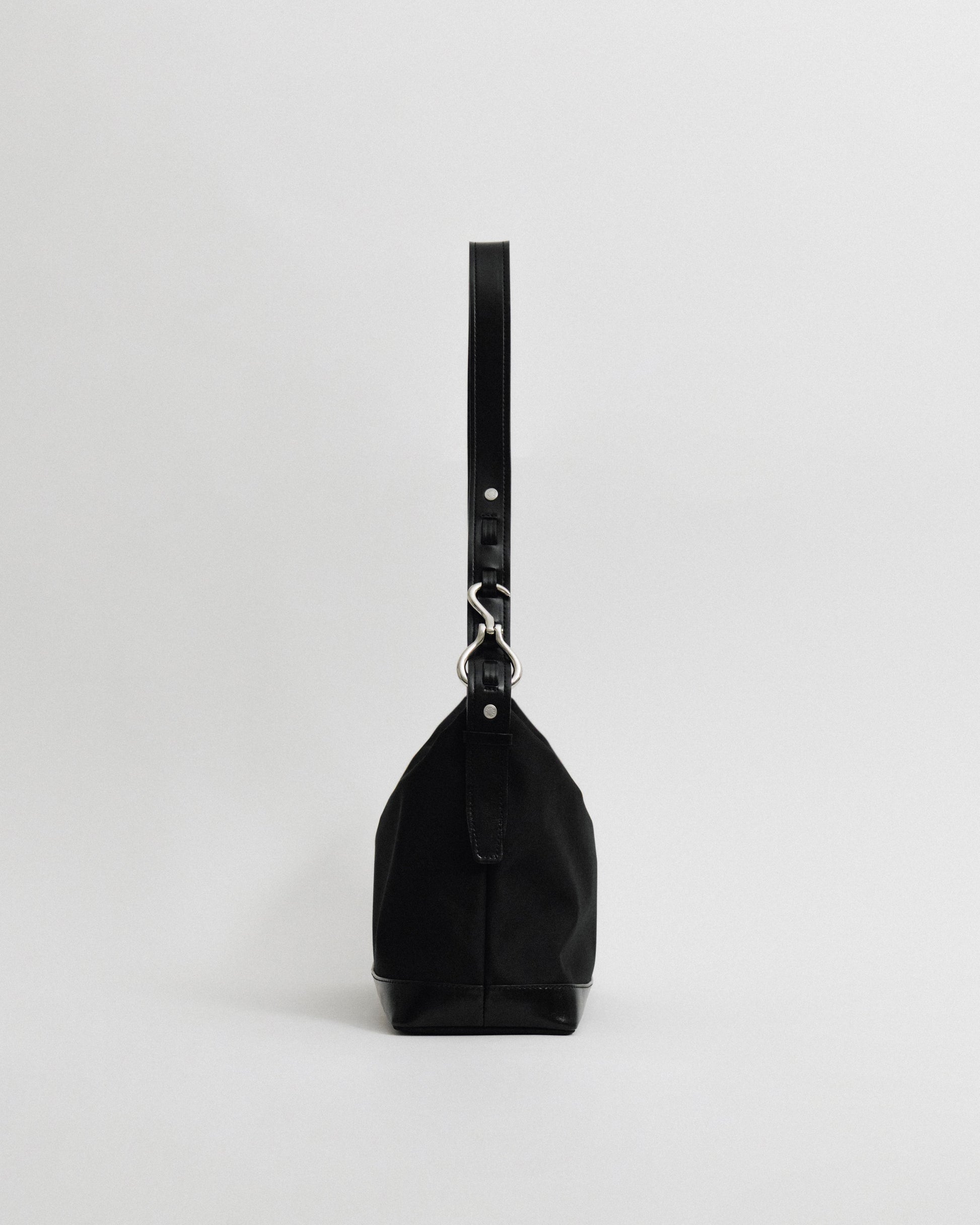 SAC TRESSÉ ÉPAULE TOILE BLACK