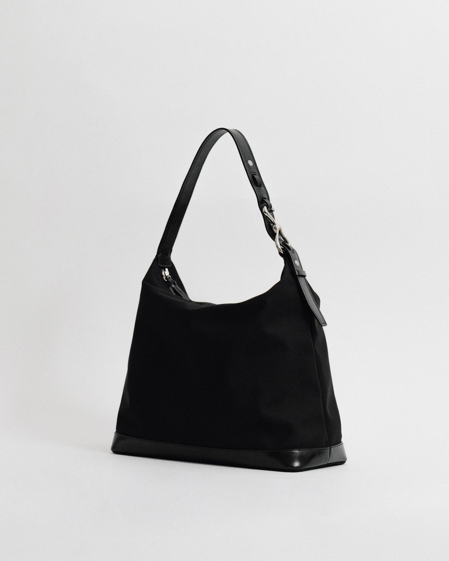 SAC TRESSÉ HOBO TOILE BLACK