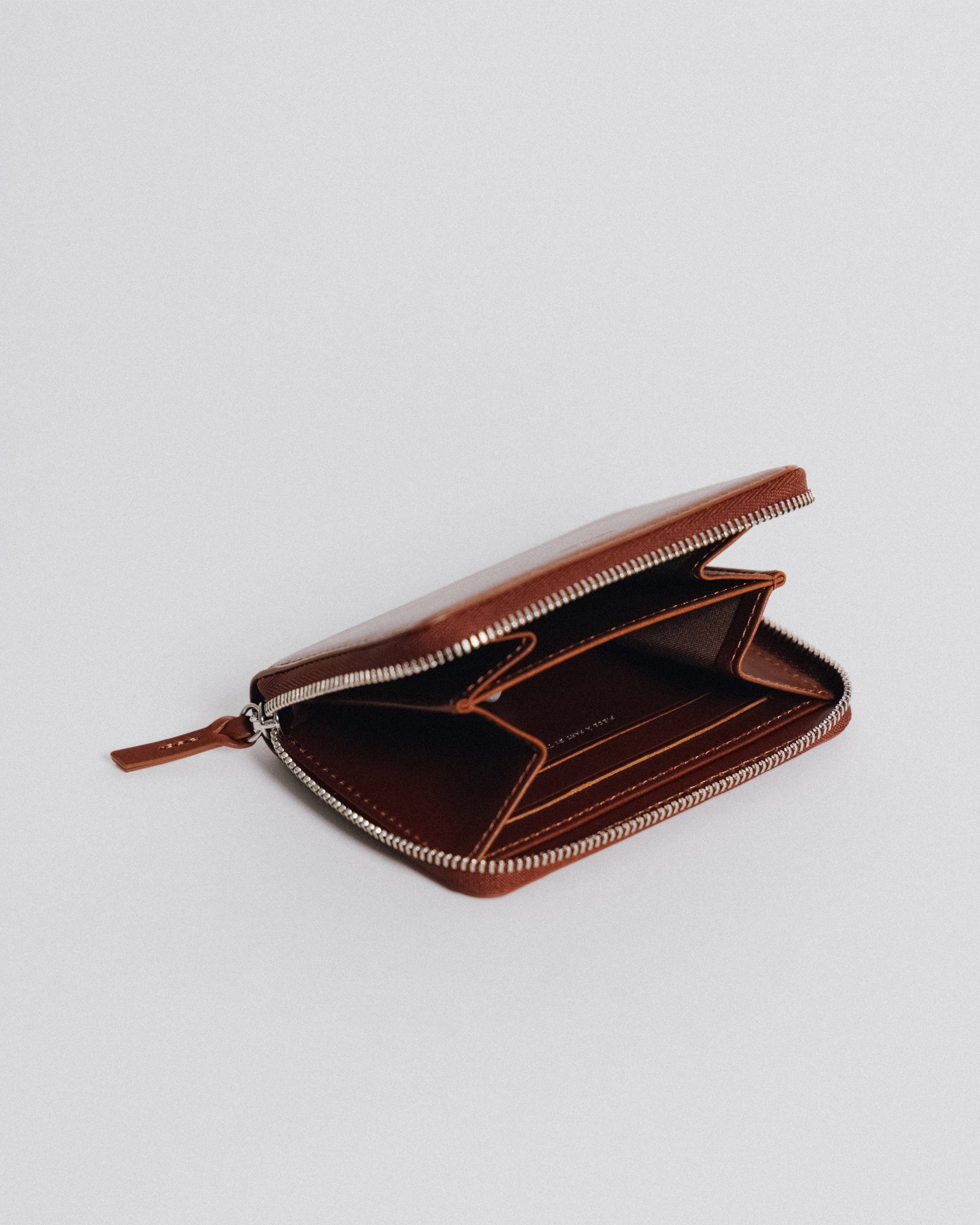PORTE CARTES ZIPPÉ BROWN